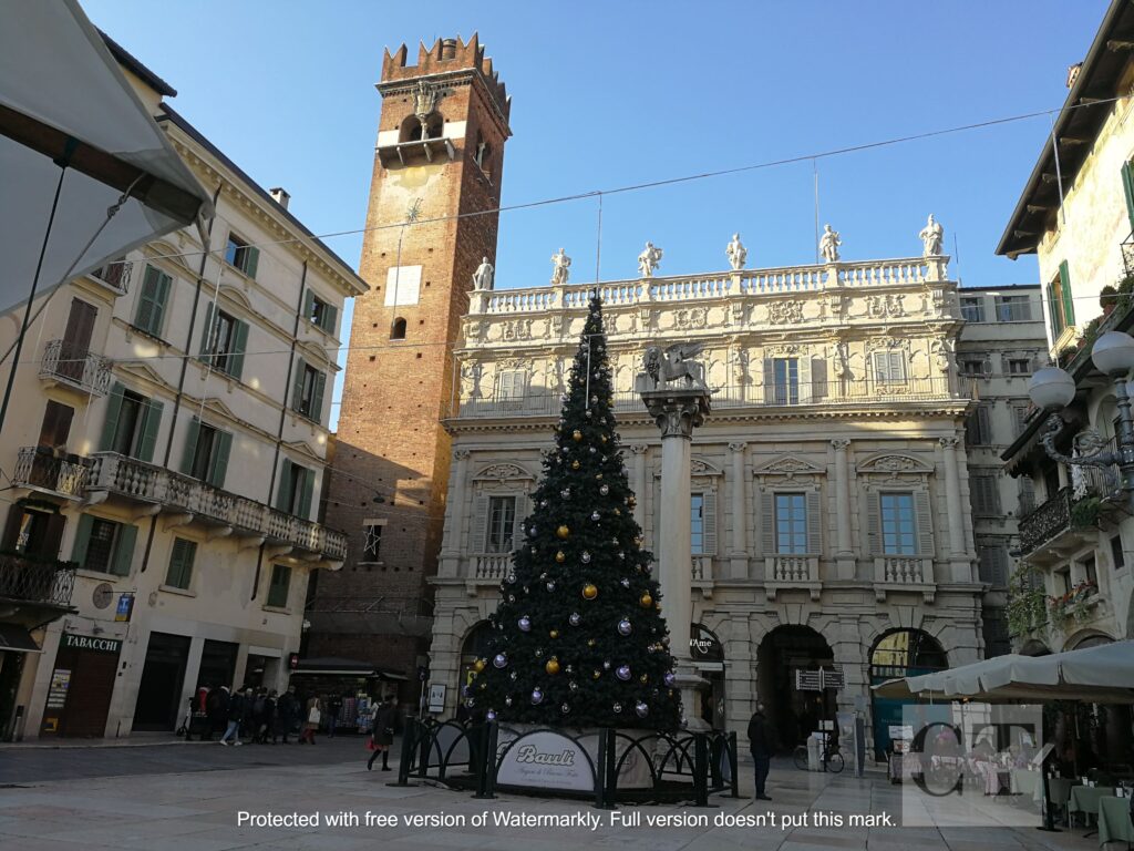 Piazza Erbe - Verona