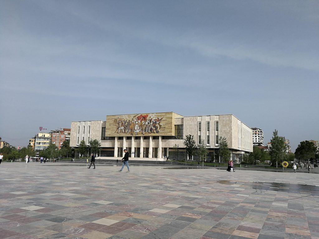 Piazza Skanderbeg Tirana